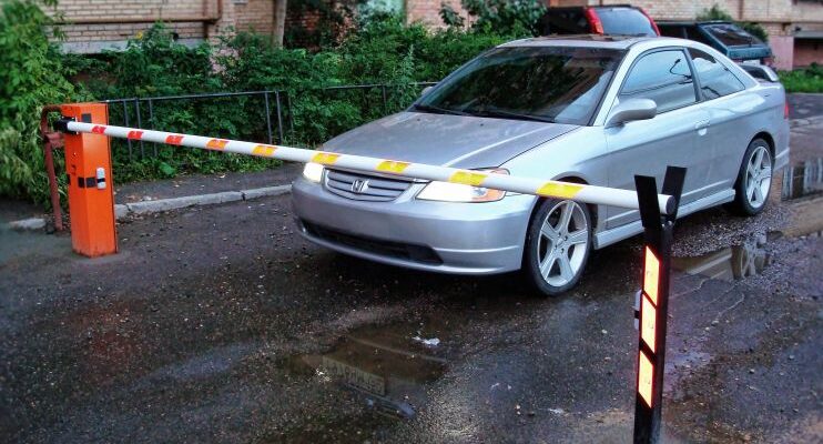 права на закрытые парковки во дворах